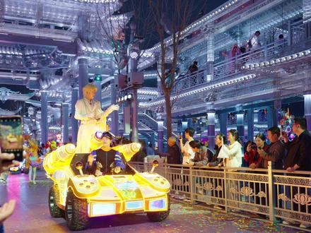 可爱巡游完整版 #万岁山 #万岁山大宋武侠城 #可爱巡游 #万岁山NPC