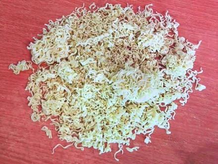 方便面版易经筋,你就学会了吗?一般人我不告诉他#难念的经 #一般人不告诉他#手写文字 #晒出你的原创书法 #民间手艺