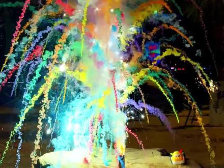 当我买了一个报恩烟花 #用抖音记录人生 #报恩烟花 #请你看烟花 #最小的七彩祥云