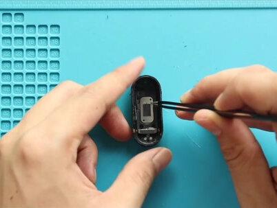 小米手环7 拆解 前面做了冰冻测试 煮手环测试 拆解之后还能复原 #小米手环7