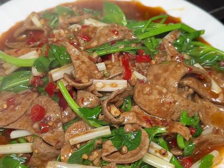 家庭#泡椒猪肝的做法 滑嫩入味 好吃又下饭 #下饭神器 #美食教程