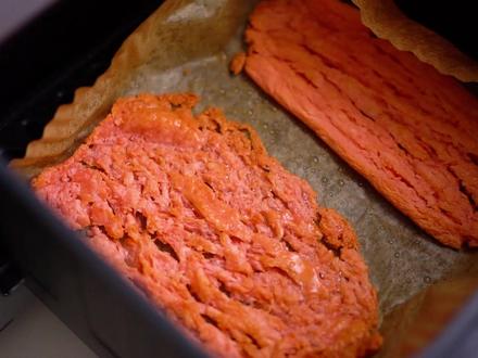 太酥脆了!淀粉肠爆改大面排脆到没边了! #淀粉肠 #淀粉肠但凡有一点肉都不爱吃 #脆皮 #热点