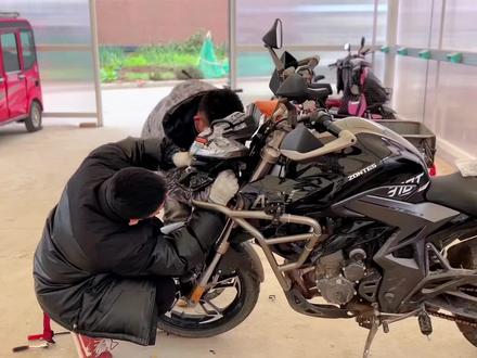 #男人的玩具 DLY升仕310T安装大灯#热爱机车热爱生活