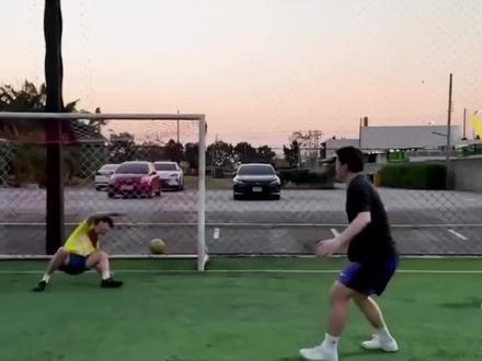 《东南亚舞王》——昆拉武特😆#羽毛球 #昆拉武特 #跳舞 #东南亚 #羽毛球男单