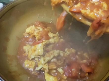 二虎中午炒了四个菜,一家人坐在一起配着大米饭!简单幸福。 #记录真实生活