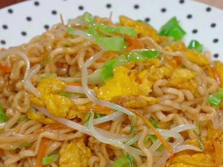 儿童版炒面,方便面的造型孩子特别喜欢吃,每次都光盘#做法简单又营养 #儿童美食做法