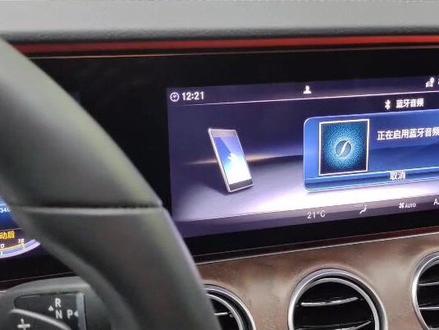 奔驰e300 中控屏幕不亮问题解决