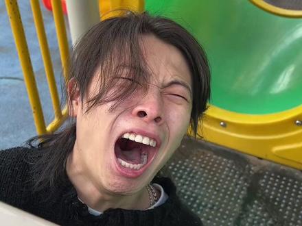 谁说大人不能玩滑梯#酱油白米饭 #搞笑日常 #一定要看到最后