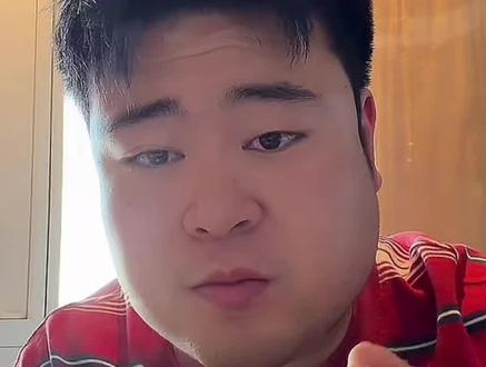 《海屿你》29日0点上线,吃完和团团拍视频去#小奥奥