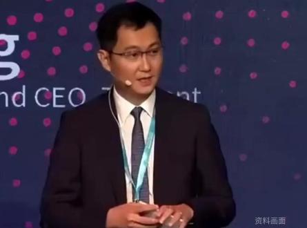 马化腾掏出腾讯杀手锏,官宣元宝AI社交新玩法, 未来将接入通信功能,并计划在今年春节期间撒下10亿元现金红包,希望复刻11年前微信红包的“奇迹时刻”。#腾讯 #马化腾 #元宝 #元宝派 #AI