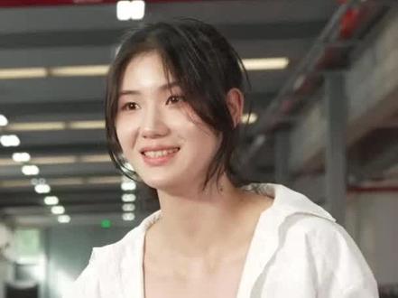 夏思凝回应穿着争议:我不拿别人的标准来衡量自己
#开腔 #夏思凝