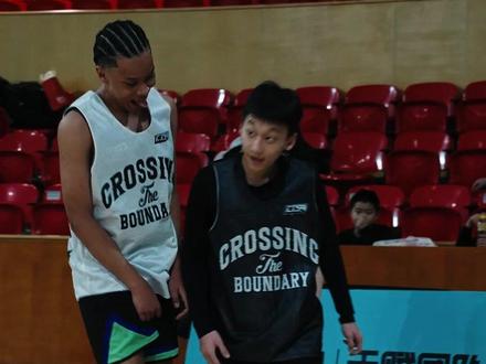 够用。 #康莉亚 @天赋团队 @小金🏀玩个球#抖音球局计划