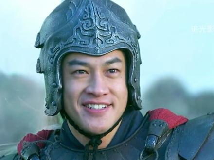 吕布单枪匹马关前叫骂,众诸侯无一人敢出来应战