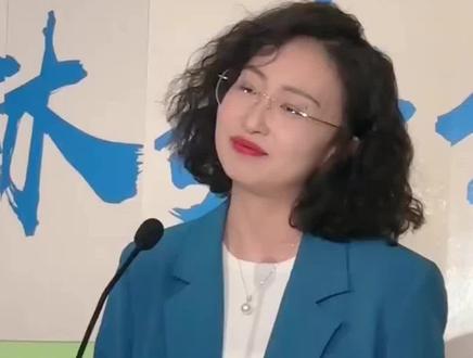 短暂的陪伴,到底是惩罚还是奖励?
其实每段短暂的陪伴都有它的意义,没有无缘无故出现的事情,没有无缘无故出现的人,那个人总是带着某种意义而来,教会你一些道理。短暂的陪伴既不是惩罚也不是奖励,而是成长中需要经过的历程,人生本来就是不断的相遇和告别,而短暂的陪伴有可能是彼此的相互需求,也有可能是酒进生命里的一道光。#共鸣 #情感共鸣 #情感 #治愈系