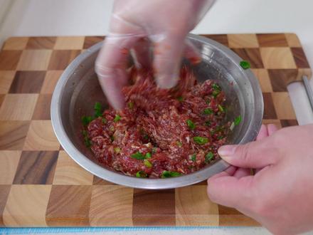 牛肉小笼包子馅,酒店调馅配方秘诀全公开,鲜嫩多汁馅香味美