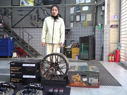 长安UNI T升级迈斯盾轮毂、硬速CS6卡钳!#长安unit #迈斯盾轮毂 #硬速cs6 #dou是好车 #汽车改装升级