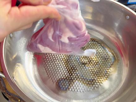 猪小肠煮汤也是很好喝,分享苦肠萝卜汤,真正汤鲜味美不发苦#猪肠萝卜汤 #猪小肠汤 #苦肠萝卜汤