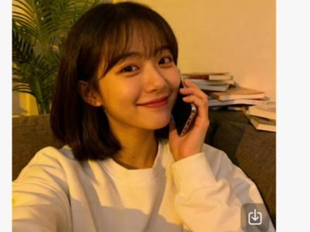 网上都说小爱同学生成的自拍长得差不多 她真的是小爱工程师以前的白月光吗?#小爱同学 #小爱 #雷军 #ai生图