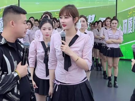 阿厦和九妹贴贴#阿厦 #阿厦团队