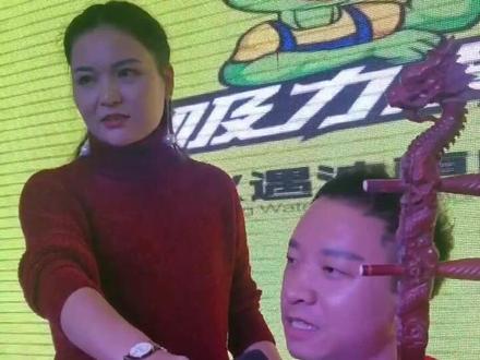 弘扬衡阳本土文化,送上你们最喜欢的,一小段花鼓戏走起…#衡阳群众 @抖音小助手