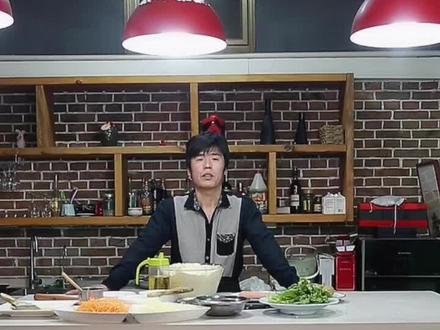 大家都可以在家尝试,记得艾特我,我会去看你们的作业哦#灌饼挑战#网红杰伦灌饼