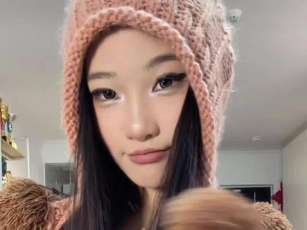 豆包穿搭2.0版本,这次穿搭你们打几分昵? #李雨乔 #穿搭 #记录真实生活 #豆包ai