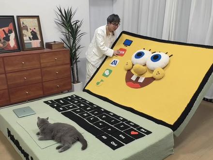 我把笔记本电脑放大100倍,做成了沙发床 #手工diy #自制家具 #海绵宝宝