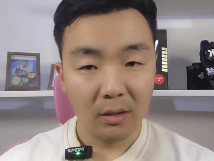 中国选手遭日本小混混偷袭挑衅,客场遭遇套路,明日进了笼子,用拳头暴揍小日本!#韩文豹 #位威阳