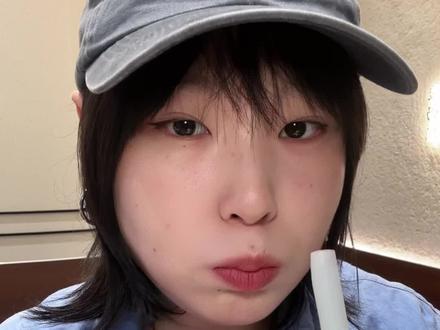 长沙最伟大的白糯米酸奶!这杯真的没有对手...
和朋友逛星沙万象汇喝到的极品酸奶,真的好清爽!!李若桃请开遍长沙!!!
#长沙打卡 #长沙吃喝玩乐 #李若桃手作酸奶铺 #李若桃湖南 #现蒸白糯米酸奶