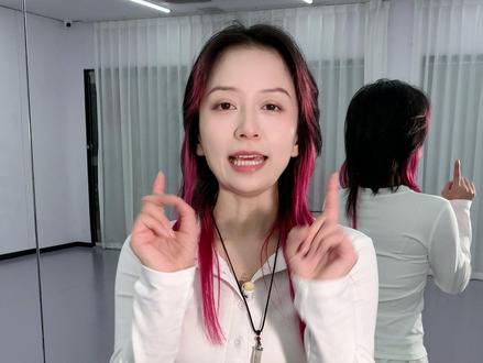 野狼disco报幕教学来啦!小皮裙!大波浪!一扭一晃真像样!#野狼disc #小皮裙大波浪 #舞蹈 #流行舞 #抖音热门舞蹈计划