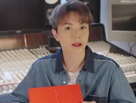 #张敬轩 大家期待已久的 HCFC 成立三周年礼盒终于准备要制作完成可以寄出啦!!很快就可以到大家手上啦!!(国语版视频)