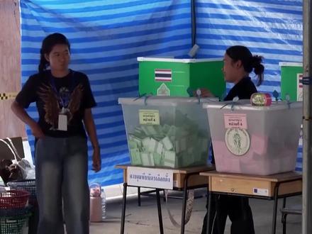 193席碾压74席:他信家族梦碎,阿努廷靠“修墙”赢麻了 #泰国政府 #他信 #佩通坦