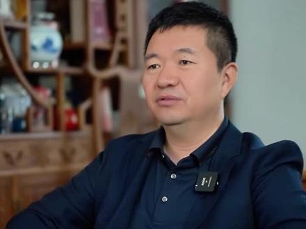 恒大的主要的问题是内保外贷,造成资本外流。如果仅仅是让肉烂在锅里,只是对内的债务,国家可以出手帮助解决。房地产业这几年高周转、低毛利的玩法,再加上许家印的赌性太强,导致了这一结果。
