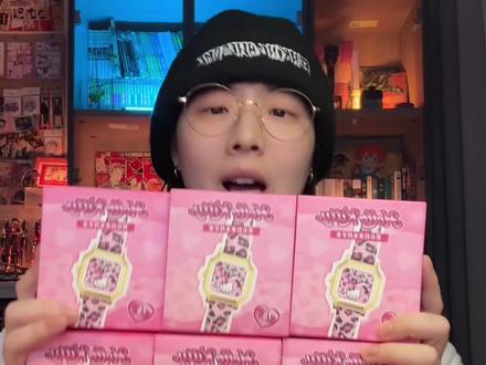 最近确实需要Kitty来治愈我一下~#三丽鸥 #Hellokitty #盲盒手表 #我的盲盒分享 #吃谷