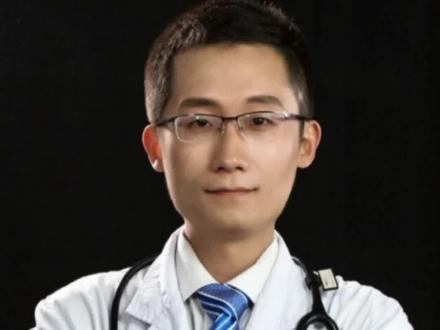 常吃阿司匹林伤血管吗 会让血管变薄吗#科普健康中国新媒体 #动脉硬化#阿司匹林