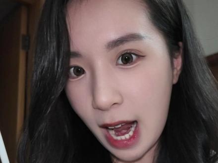 低卡届奶茶迎来了它的仙品回归!!! 年年必等!终于等到了茶理宜世奇遇meilong2.0的回归🍈这次还新出了奇遇冰冰茶!
两杯都好好喝姐妹们快冲!!
#茶理宜世 #茶理宜世新品 #茶理奇遇在哪里 #夏日奇遇 #奇遇meilong