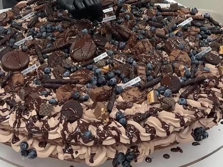 做一个80cm蓝莓巧克力蛋糕给你~ #沉浸式 #沉浸式做蛋糕