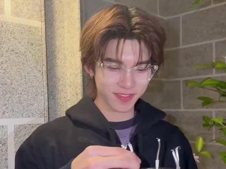 por妈妈跟2tee这么熟吗 渣翻 #teeteepor #怦然与你 #他泰 #cp #bl