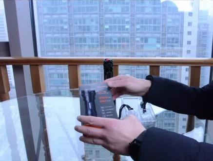 神火L6-G#强光手电 36瓦大功率战术开关使用