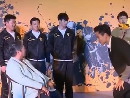 难怪洪家班捧红了一堆人,而成家班只火了成龙一个#娱乐圈 #明星 #娱乐评论大赏 #八卦 #爆料