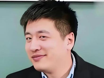 #张雪峰 年会《突然的自我》#突然的自我 张老师其实唱歌也很好听 #多才多艺