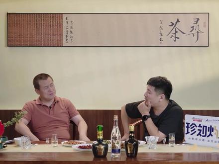 【抖音独家】张雪峰的猝死,是时代“拼命文化”最惨痛的注脚#张雪峰 #猝死 #拼命 #心理学