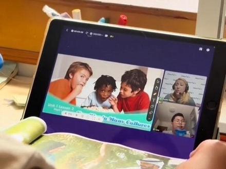 三年级开始自学新概念,现在学了前72课,暑假开始后72节的学习,一年搞定新概念一。 同时拓展阅读,增加词汇量,不搞乱七八糟的门路,不浪费孩子的时间,应试教育就踏踏实实的应对考试。#英语 #英语学习 #英语语法 #新概念 #英语单词 #校园里的精选