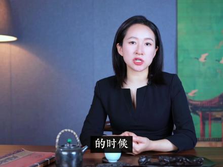 “陌上花开”有多温柔?竟出自一代枭雄钱镠,背后故事流传千年 “陌上花开,可缓缓归矣。”这大概是中国古代最温柔的一句话之一。可很多人不知道,相传写下它的,竟是征战半生的吴越王钱镠。一句话,为什么能温柔一千年?#历史故事 #古诗词 #诗词