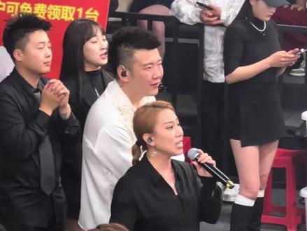 丫蛋黄梅戏真的惊艳到了! #木森大舞台 #丫蛋 #黄梅戏 #真人真唱
