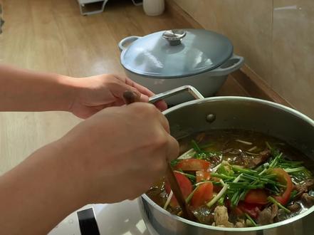 别人家感冒不想东西吃,我家感冒辣椒水都吃完了