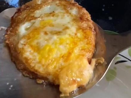 上个视频十几W的播放量,两千多个评论在讨论我的荷包蛋,煎给你们看一下哈#家常菜 #江西赣州