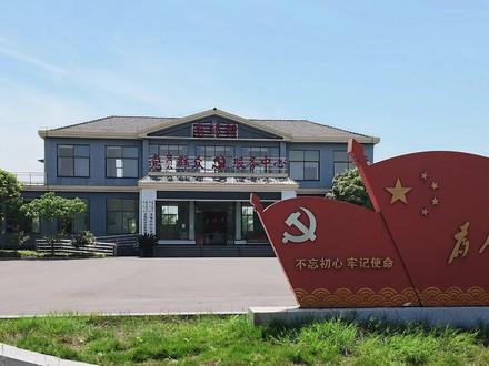 老场村,老场地,老记忆,新变化 荆州弥市老场村,藏着江南水乡的慢时光✨
老场村:虎渡河畔的老底子,新生活🌾
走遍弥市,最爱老场村的烟火与温柔@荆州文旅 #荆州弥市老场