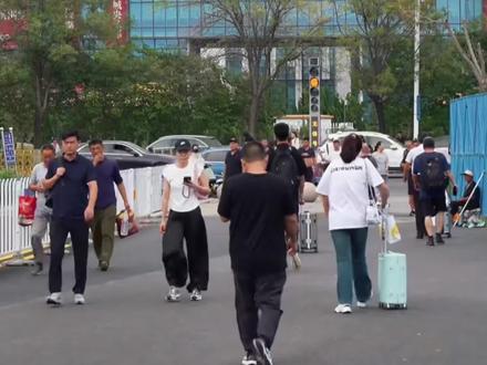 “寒假假期,沧州一日游超全攻略来啦”#奢品奥莱 #信誉楼 #商场随拍