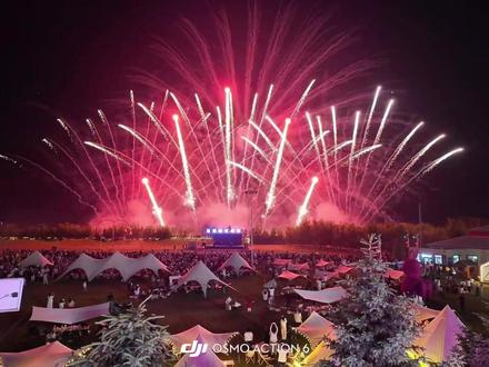 Action6拍烟花:不糊不花,定格绝美绽放 快到新年了,跨年记录,大疆实况动图制作教程 #夸年 #运动相机 #Action6 #烟花 #实况照片